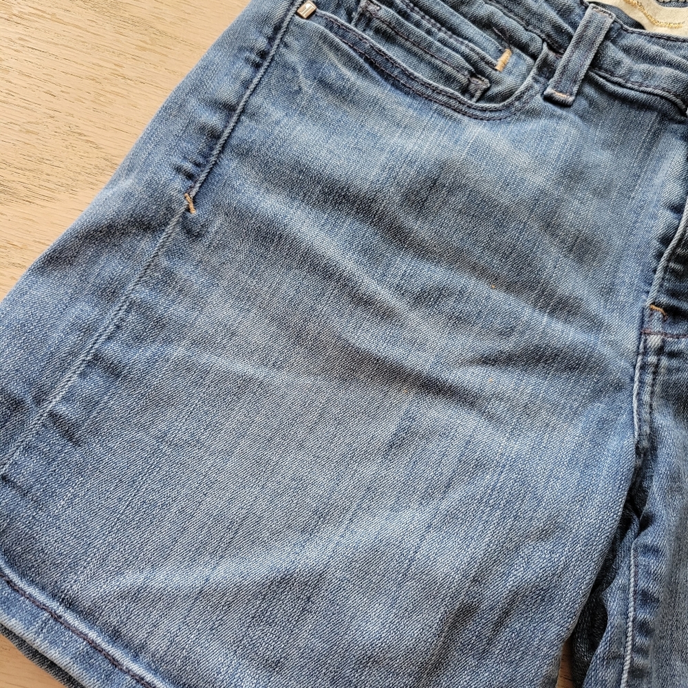 Pilcro and the Letterpress (Anthropologie) Jean shorts - Picture 2 of 12